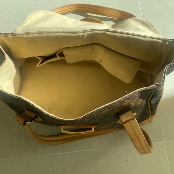 Louis Vuitton Beverly Mono - Picture 7 of 9